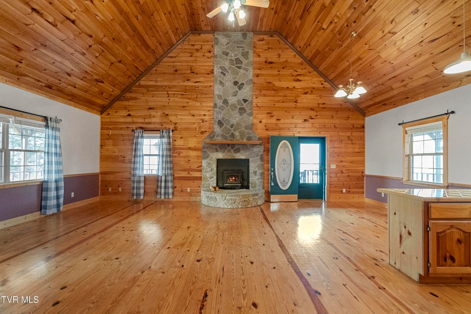 Photo #32: 662 Lower Bogard Road