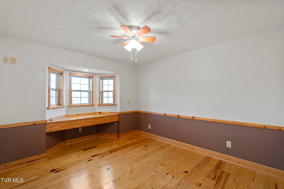 Photo #38: 662 Lower Bogard Road