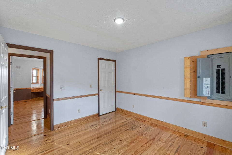 Photo #41: 662 Lower Bogard Road