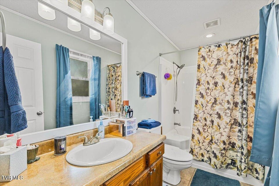 Photo #26: 1109 Windsor Lane