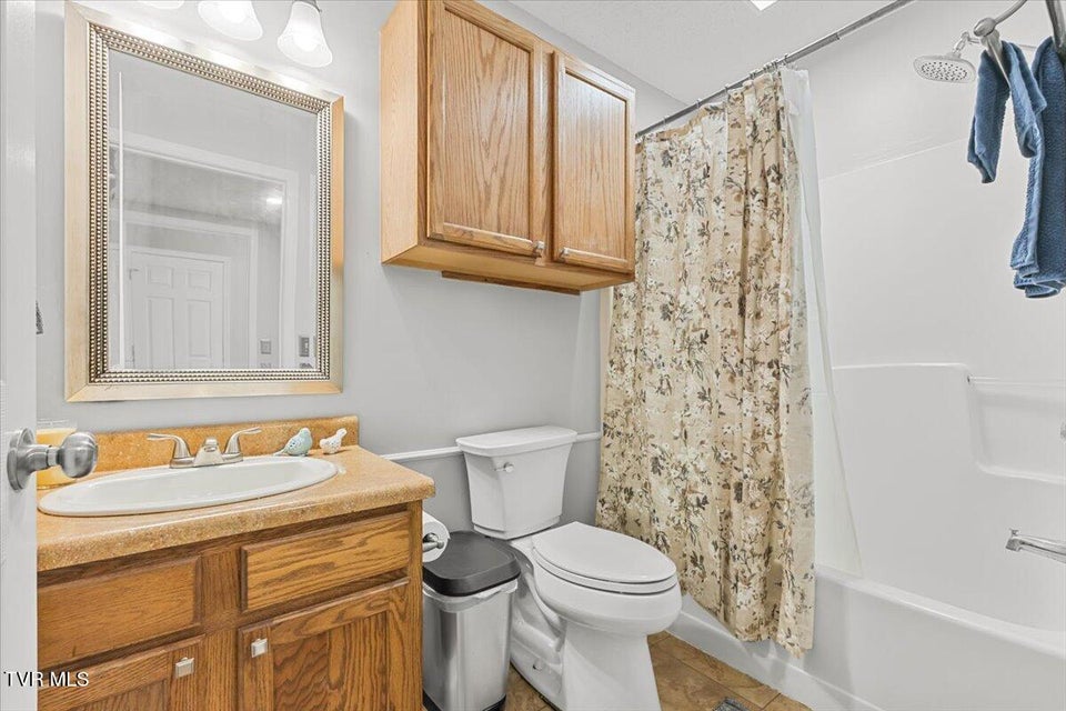 Photo #32: 1109 Windsor Lane