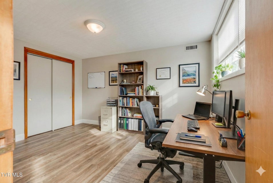 Photo #22: 1423 Lakeside Lane