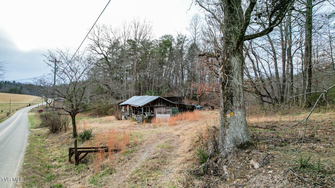 Photo #2: 7105 Greystone Rd 