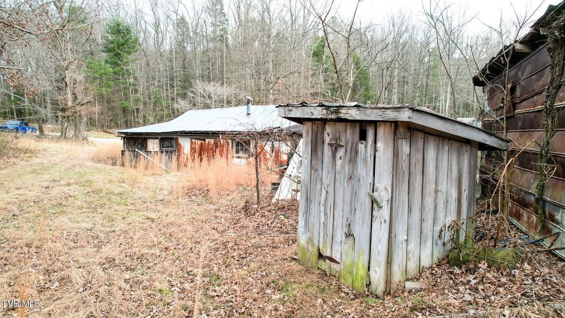 Photo #10: 7105 Greystone Rd 