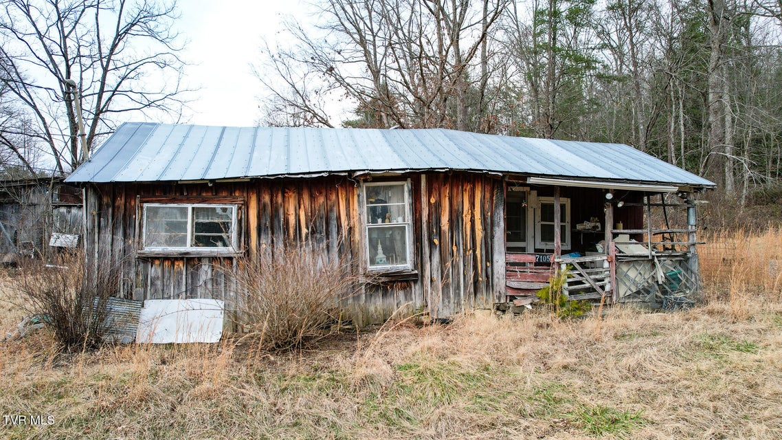 Photo #15: 7105 Greystone Rd 