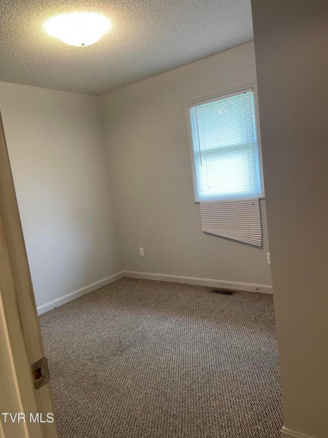 Photo #11: 1012 Grindstaff Avenue