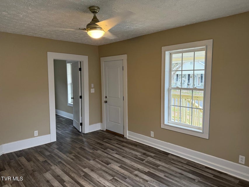 Photo #5: 634 Riverside Avenue