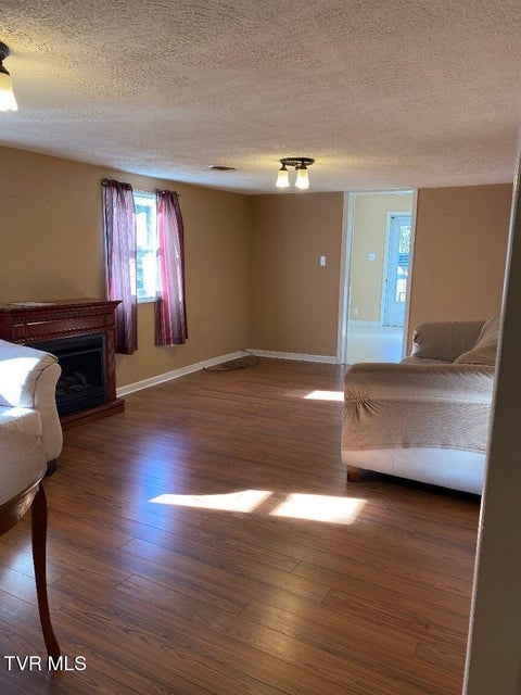 Photo #6: 880 Gilley Avenue