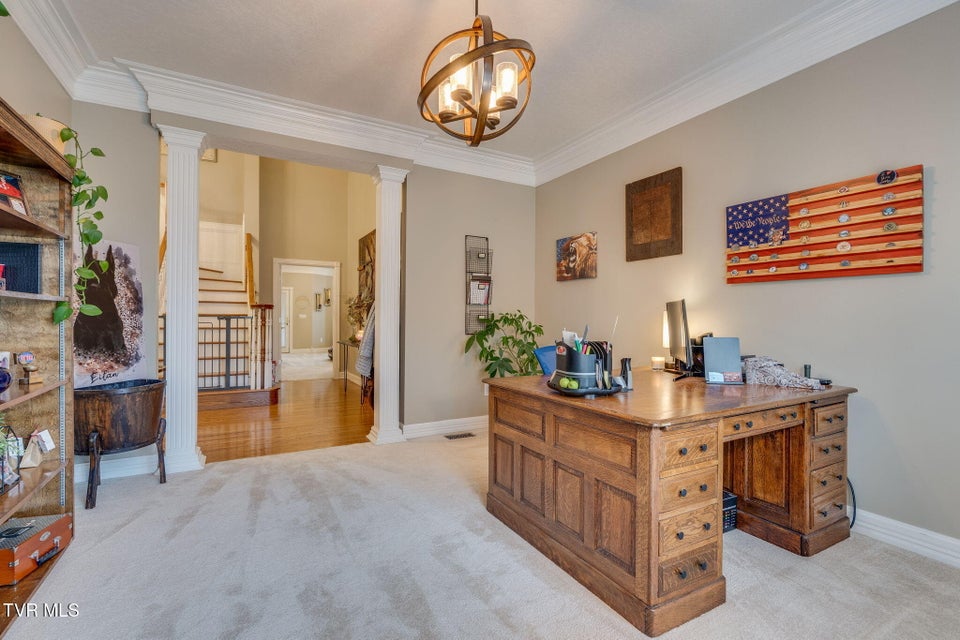 Photo #11: 1817 Buckingham Court