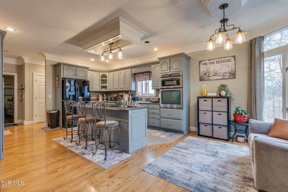 Photo #20: 1817 Buckingham Court