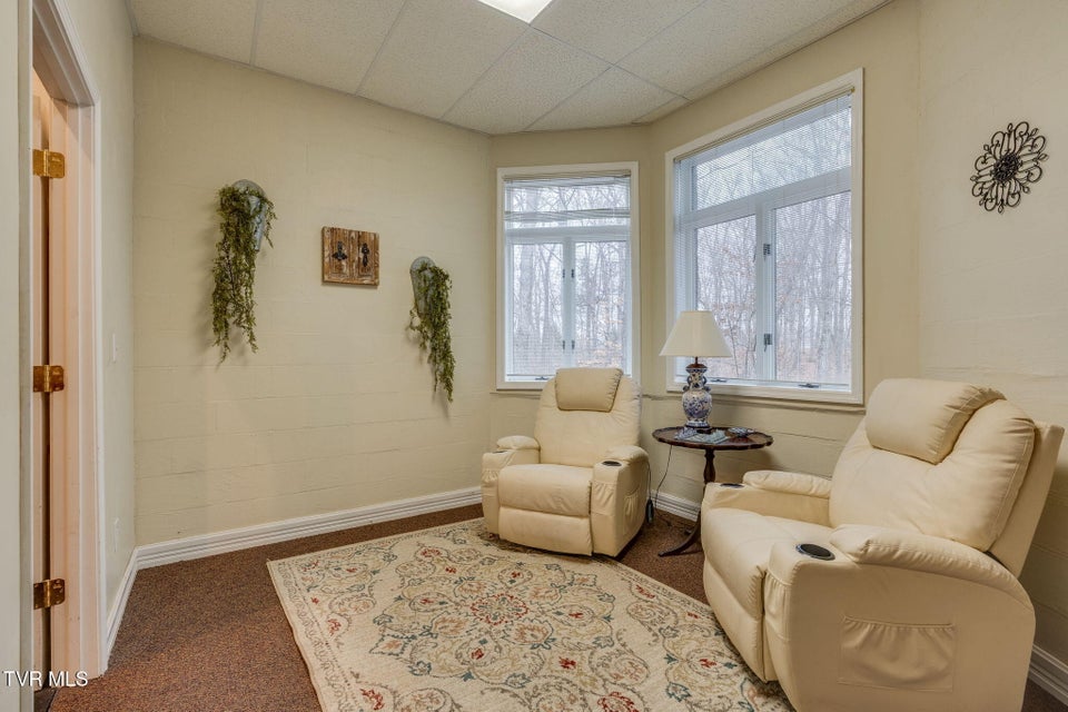 Photo #48: 1817 Buckingham Court