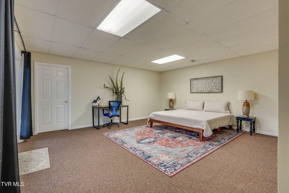 Photo #49: 1817 Buckingham Court