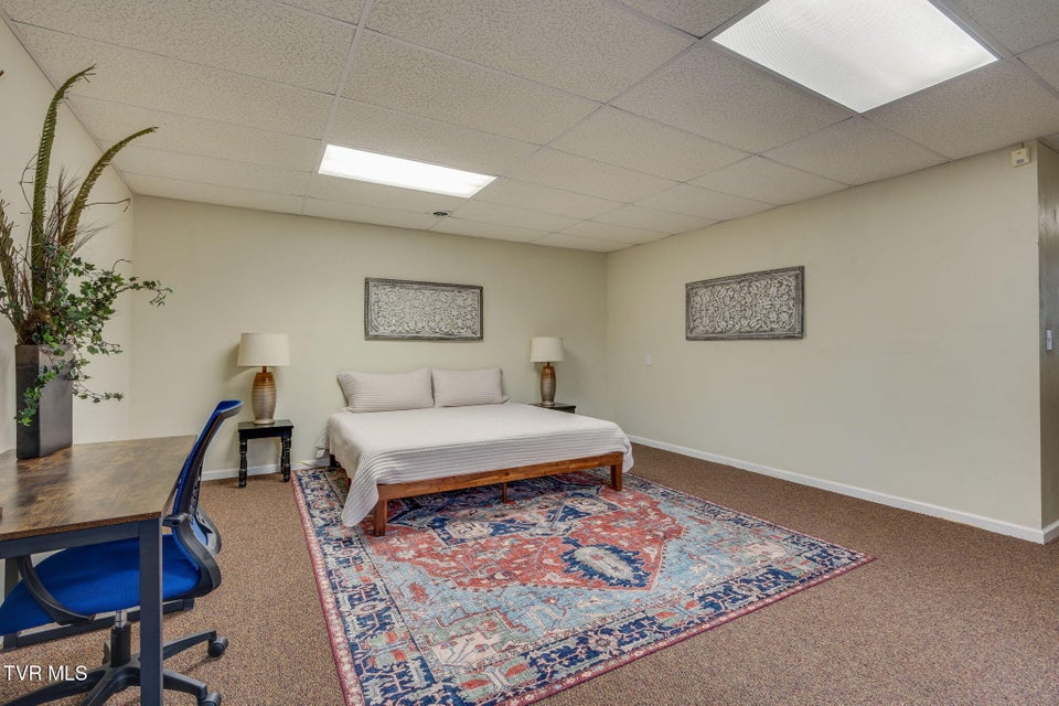 Photo #50: 1817 Buckingham Court