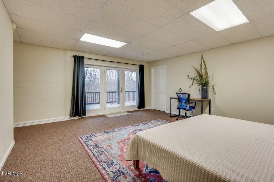 Photo #51: 1817 Buckingham Court