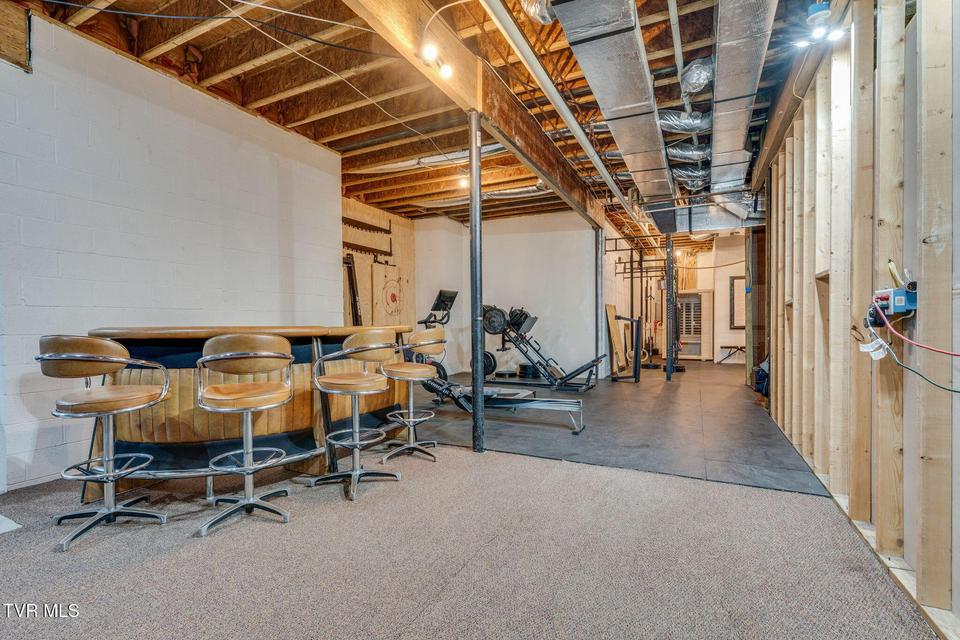 Photo #54: 1817 Buckingham Court