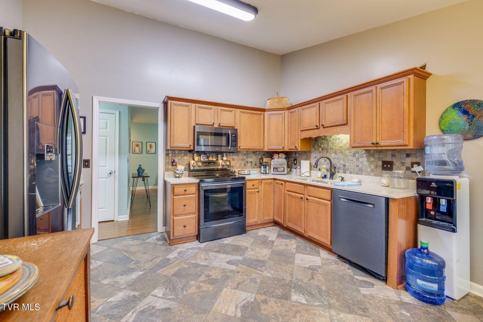 Photo #11: 11 Oyce Rowe Court