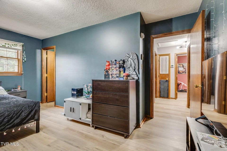 Photo #11: 306 Skyland Drive