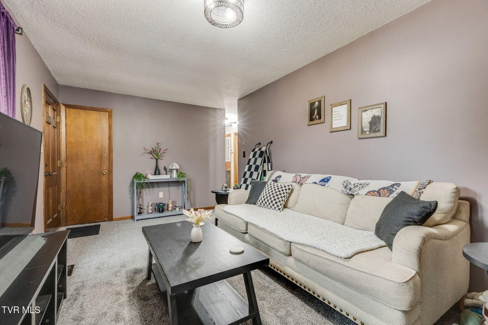 Photo #6: 306 Skyland Drive