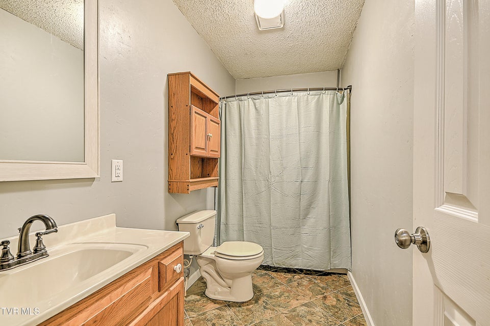 Photo #22: 156 Reynolds Hills Drive