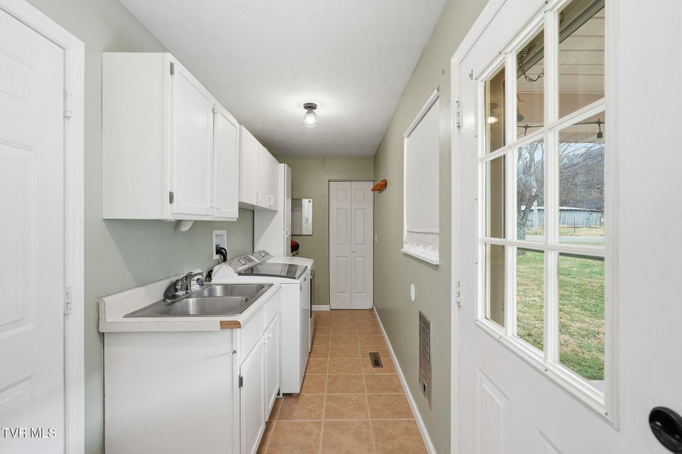 Photo #17: 186 Kelly Coomer Road