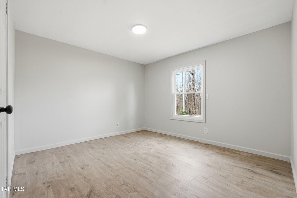 Photo #17: 449 Bayhill Drive