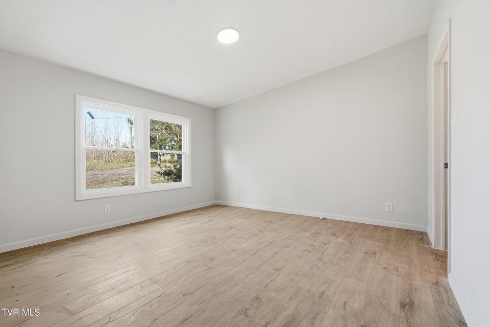 Photo #19: 449 Bayhill Drive