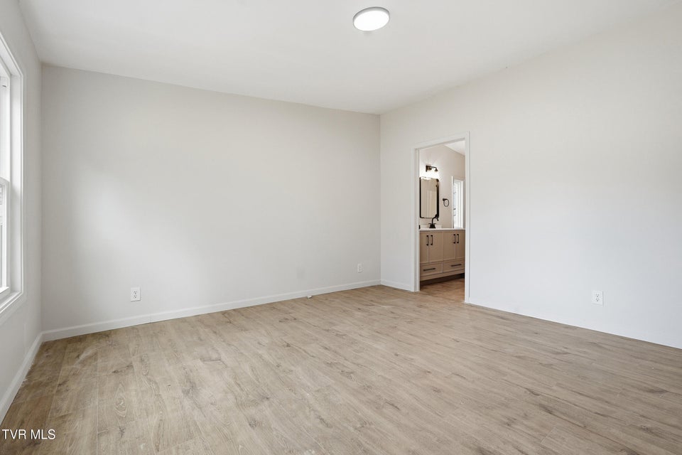 Photo #20: 449 Bayhill Drive