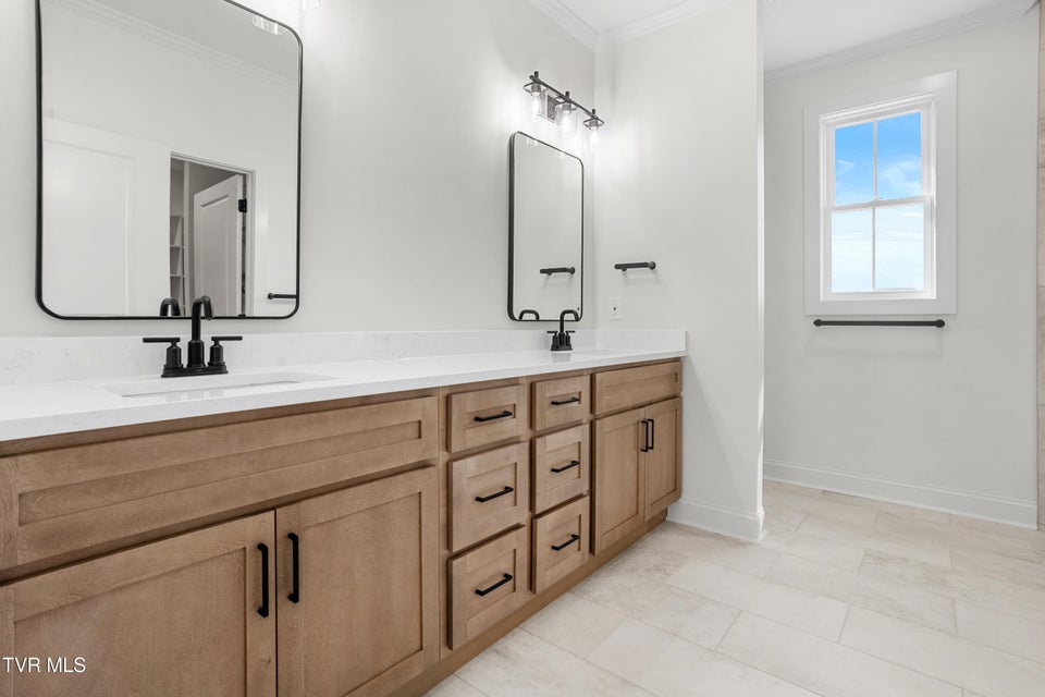 Photo #23: 826 Hairetown Road