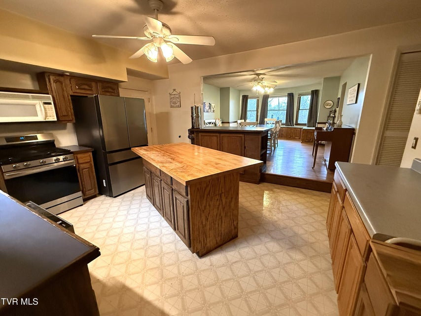 Photo #13: 704 River Road