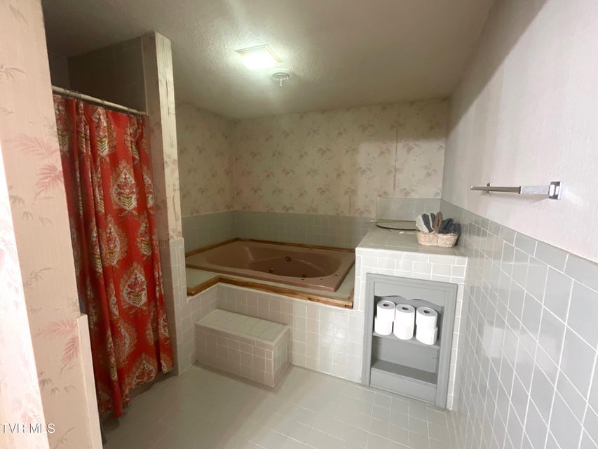 Photo #28: 704 River Road