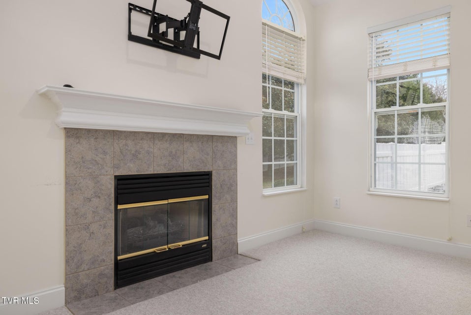 Photo #6: 184 Avonlea Place