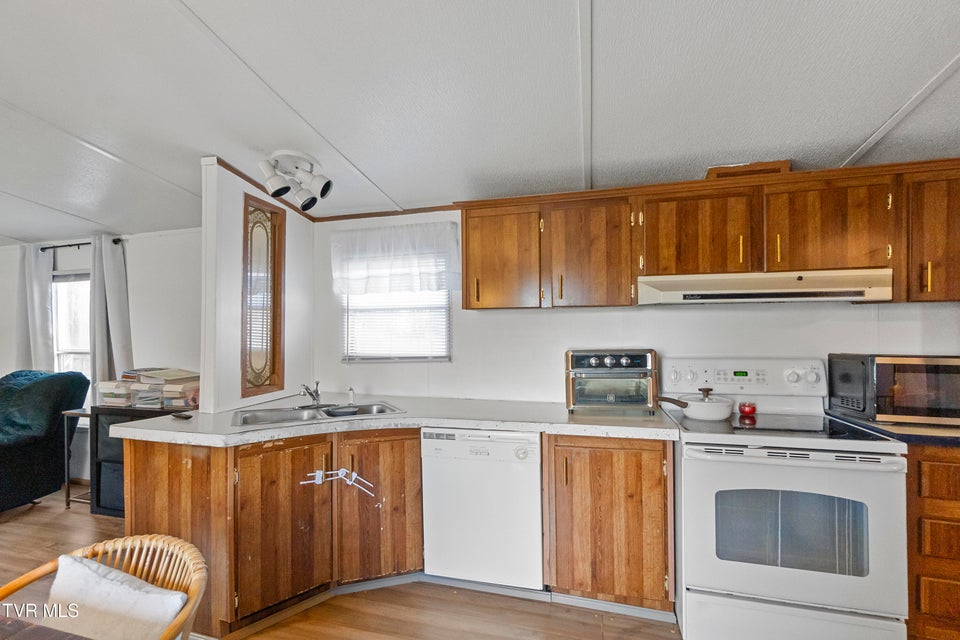 Photo #26: 1824 Elmer Hayes Road