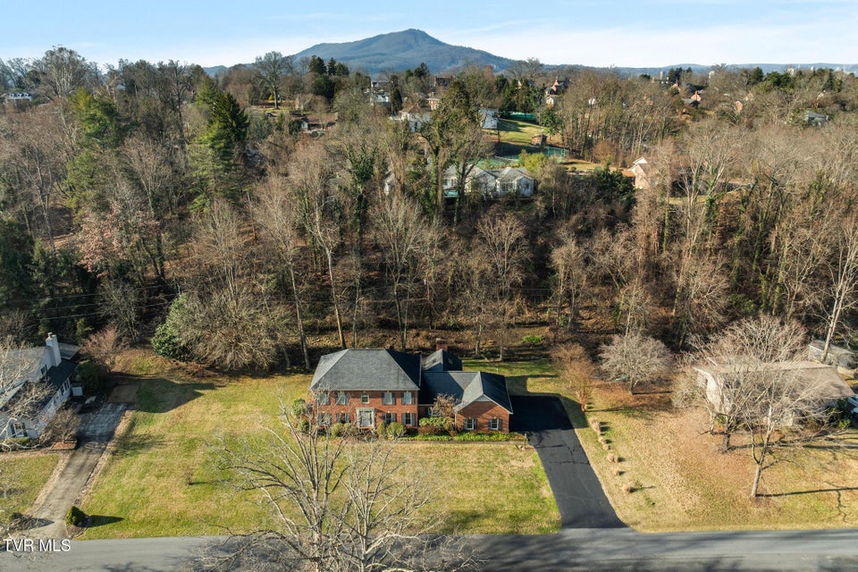 Photo #5: 1221 Radcliffe Avenue