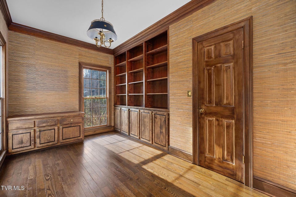 Photo #34: 1221 Radcliffe Avenue