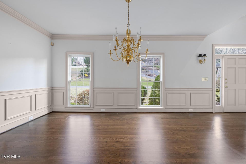 Photo #9: 1221 Radcliffe Avenue