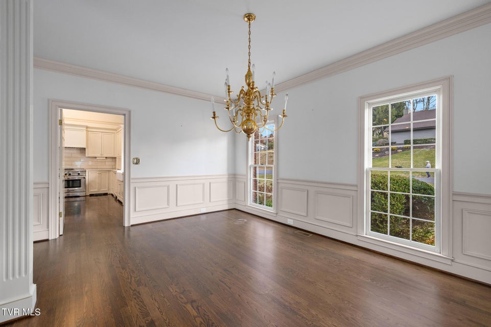 Photo #10: 1221 Radcliffe Avenue