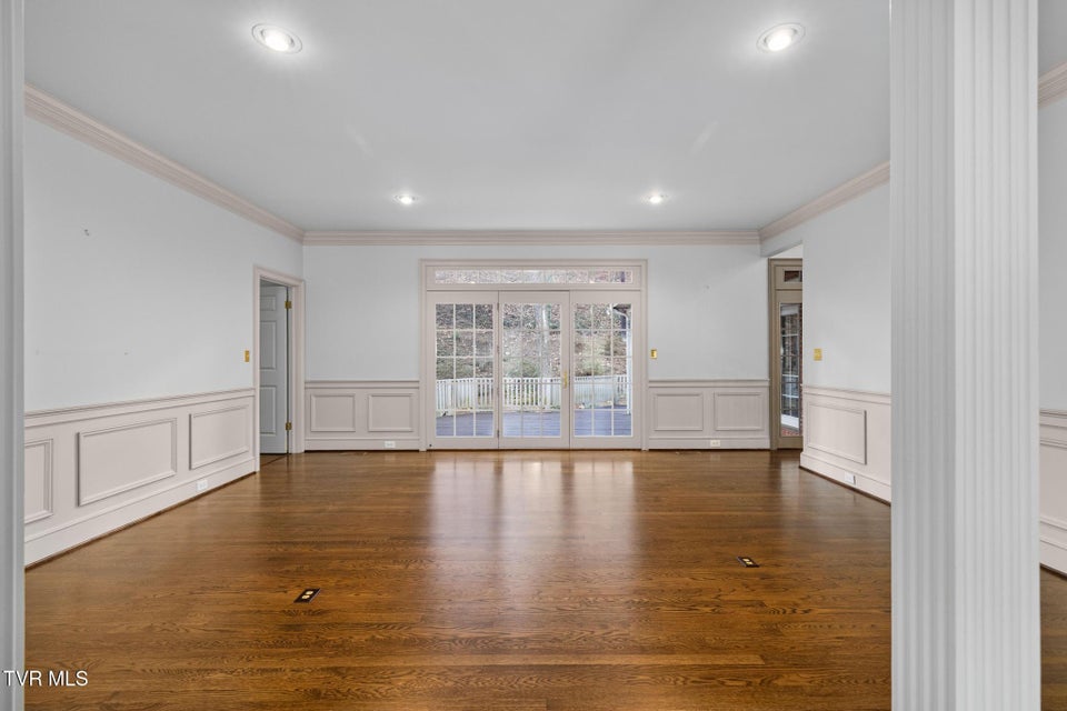 Photo #11: 1221 Radcliffe Avenue