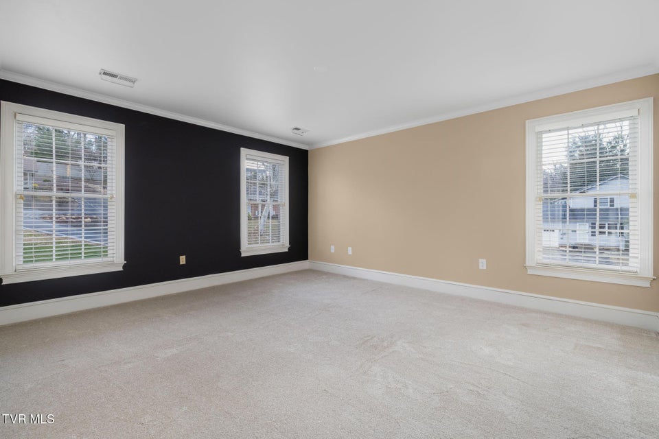 Photo #38: 1221 Radcliffe Avenue