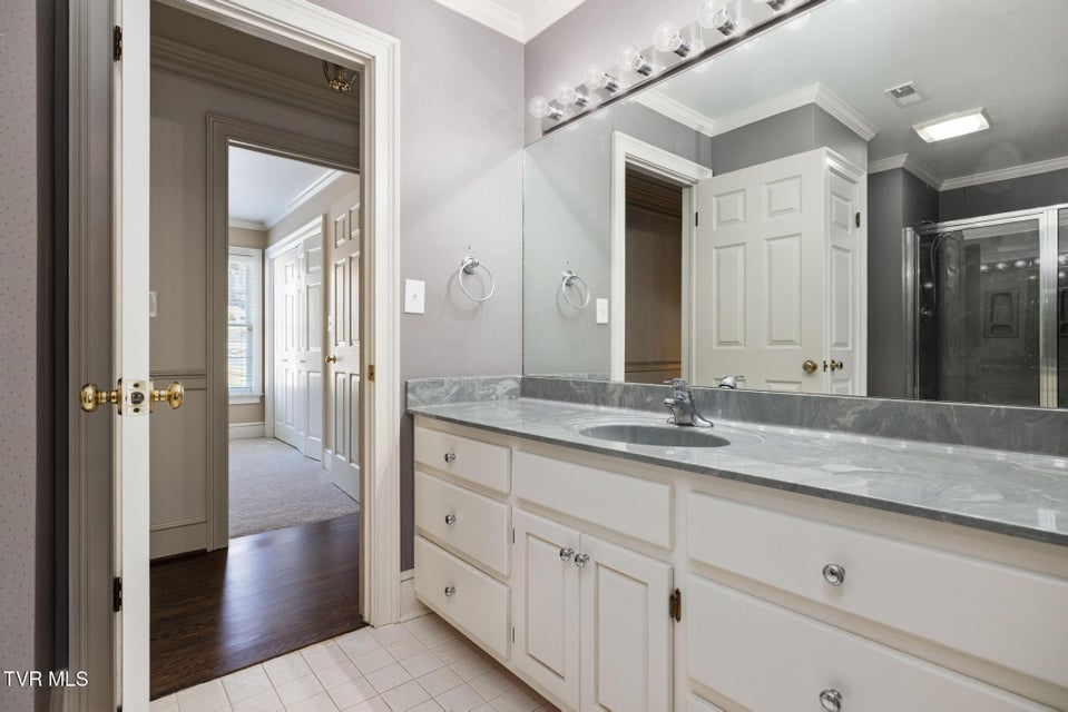 Photo #46: 1221 Radcliffe Avenue