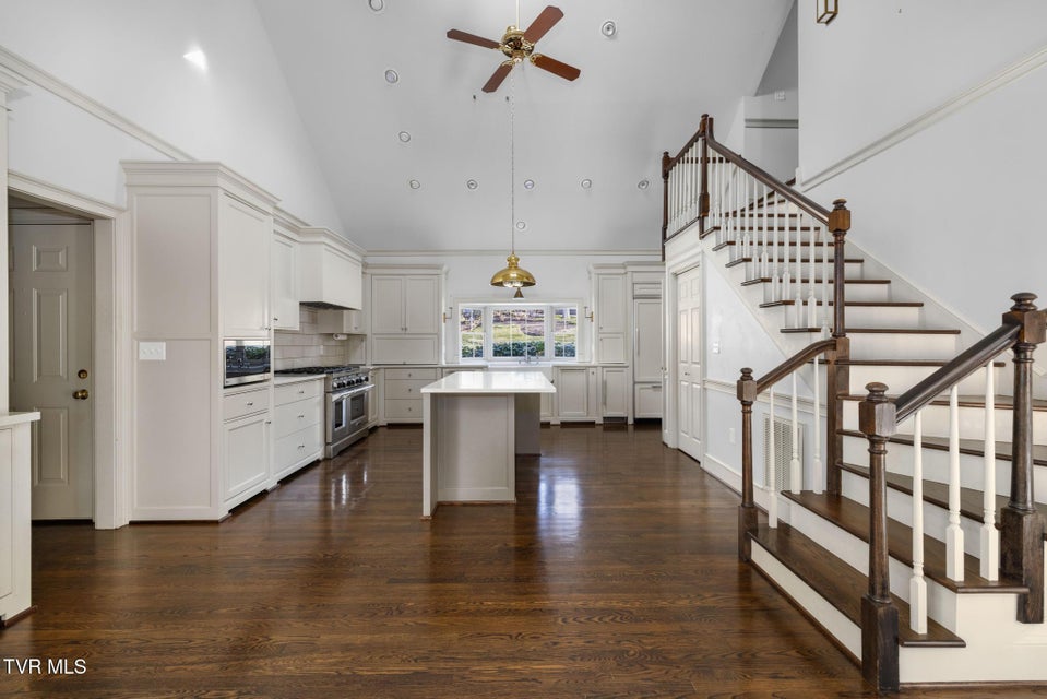 Photo #21: 1221 Radcliffe Avenue