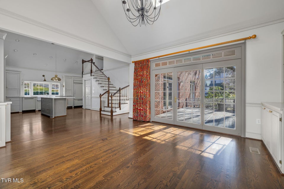 Photo #26: 1221 Radcliffe Avenue