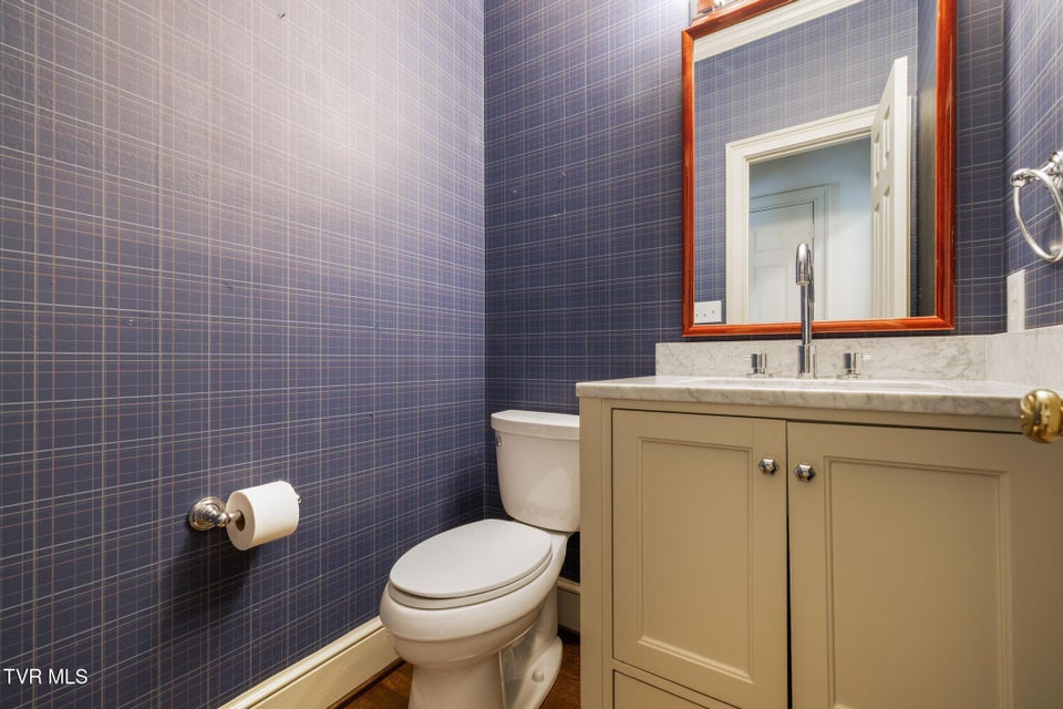 Photo #15: 1221 Radcliffe Avenue