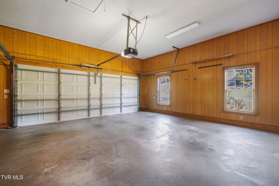 Photo #50: 1221 Radcliffe Avenue