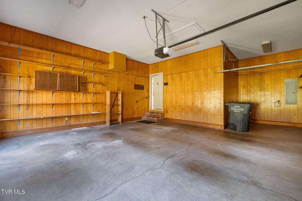 Photo #51: 1221 Radcliffe Avenue