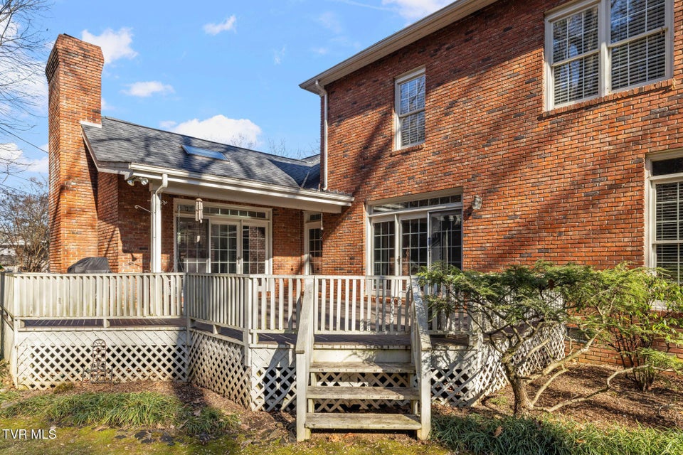 Photo #54: 1221 Radcliffe Avenue