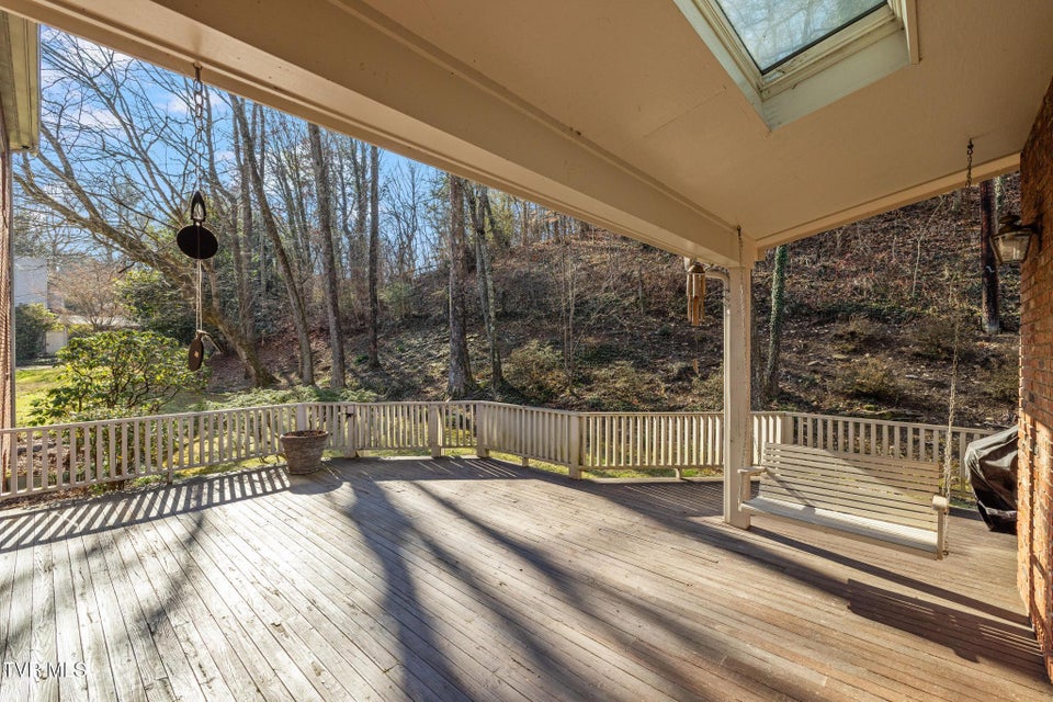 Photo #52: 1221 Radcliffe Avenue