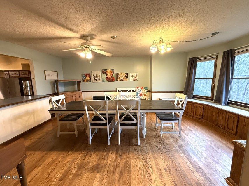 Photo #15: 704 River Road