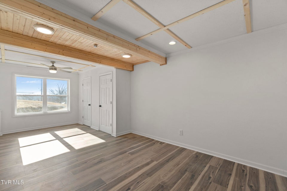 Photo #24: 152 Hemlock Street