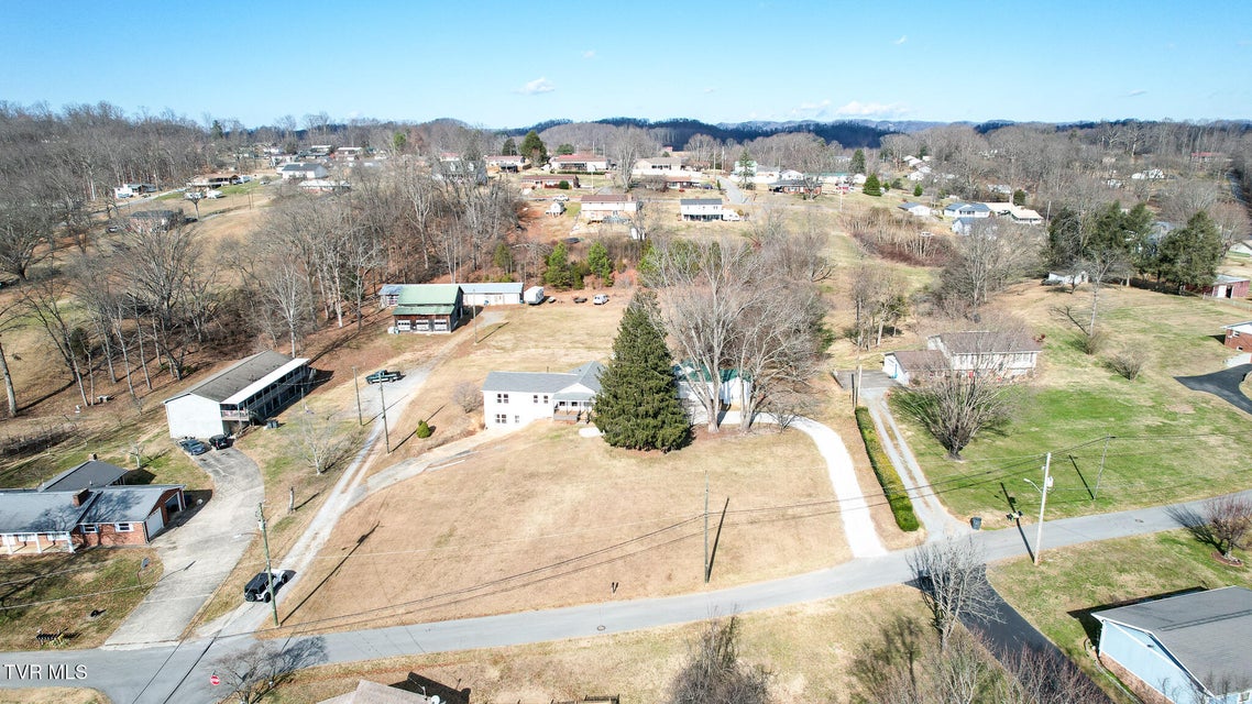 Photo #32: 152 Hemlock Street