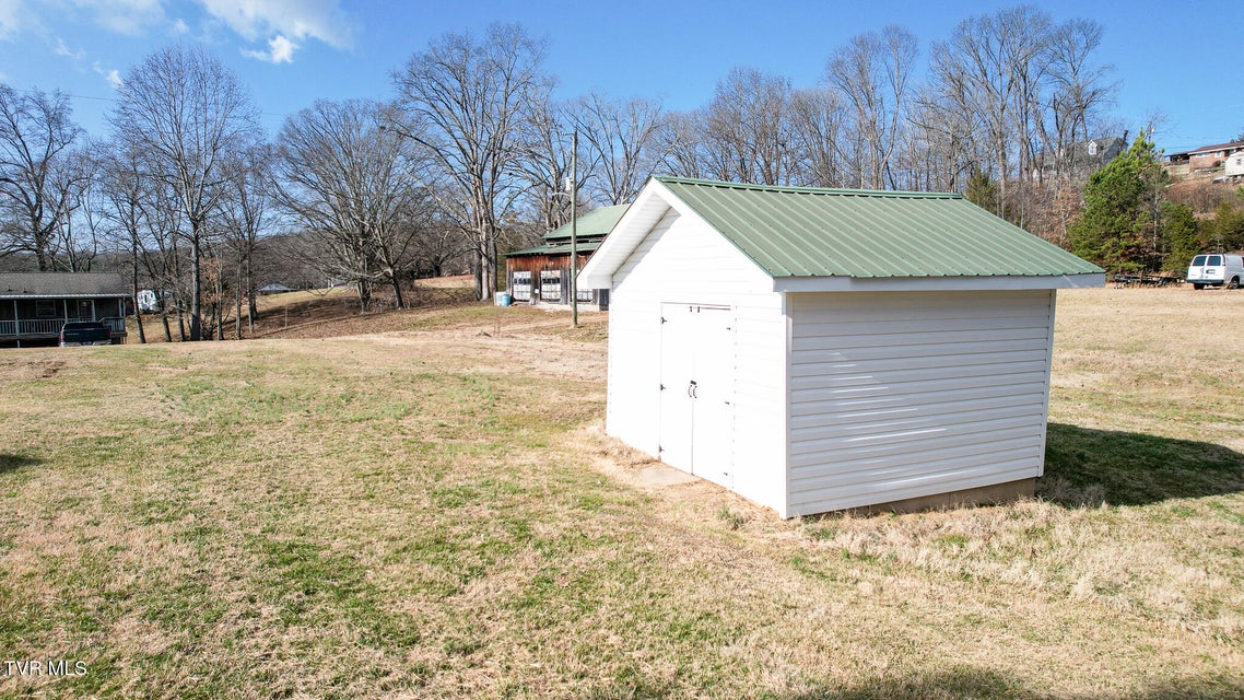 Photo #39: 152 Hemlock Street